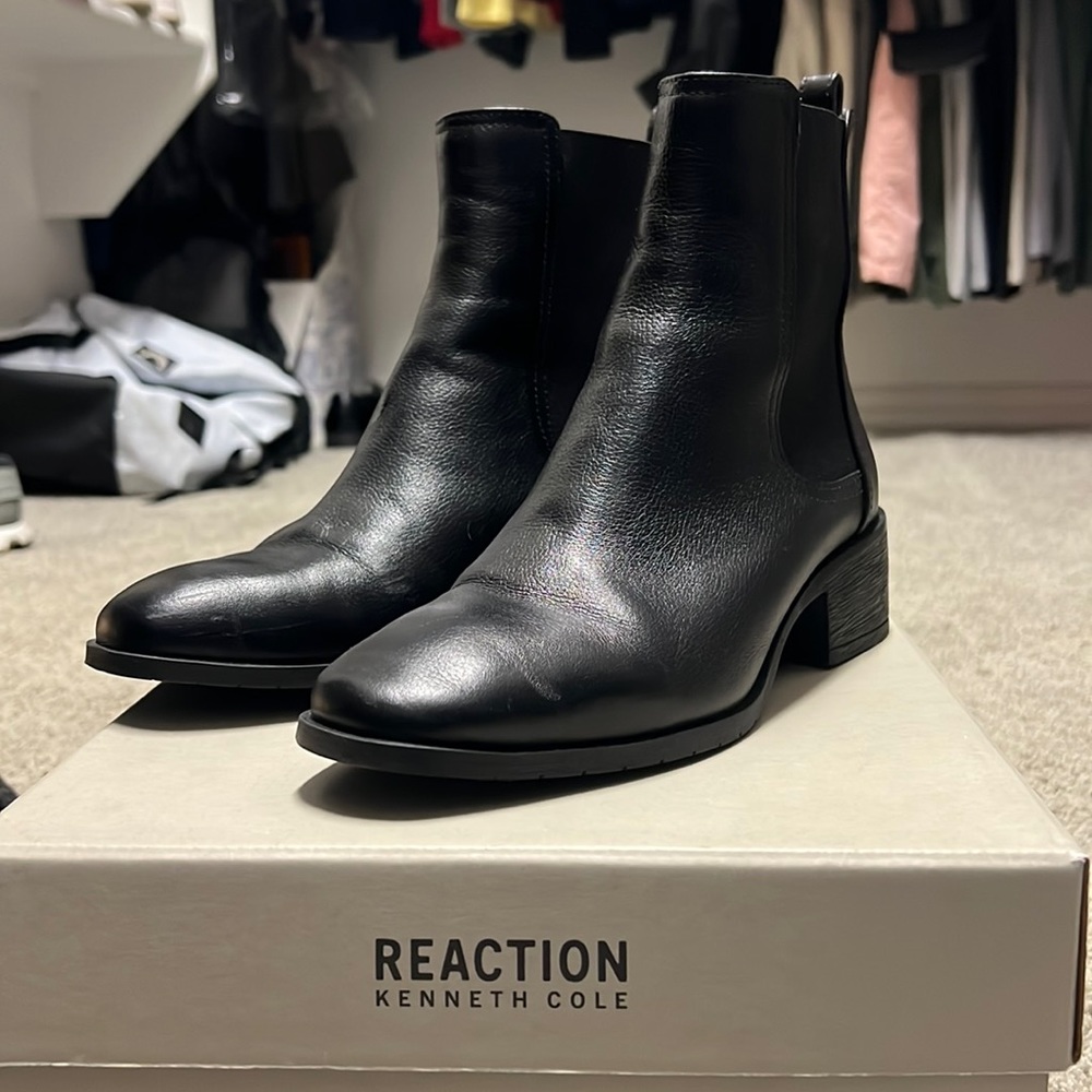 Reaction Kenneth Cole Salt Chelsea Boots
